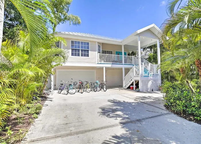 Holiday home Indian Rocks Oasis - 2 Blocks To Beach! *