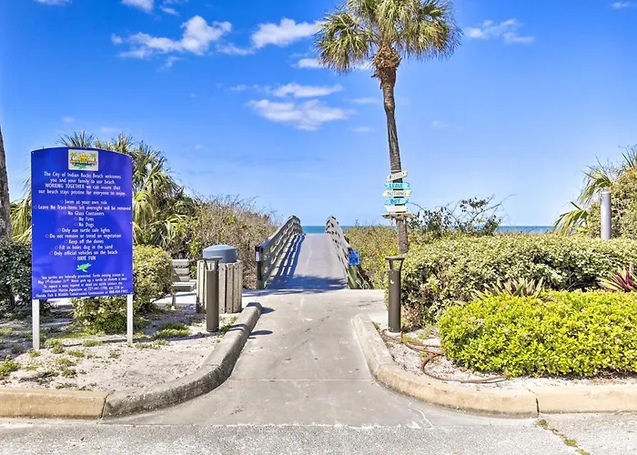 Indian Rocks Oasis - 2 Blocks To Beach! *